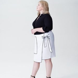 SHARP White/Black Navia Outline Wrap Skirt - S